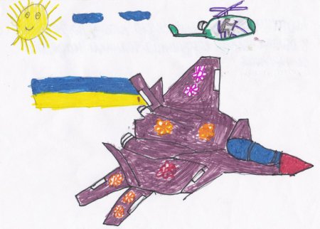 Дети передали свои рисунки нашим воинам в зону АТО