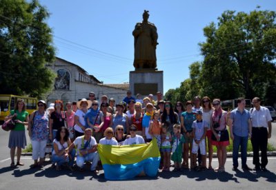 В НИКОПОЛЕ ПОБЫВАЛИ ВОЛОНТЕРЫ СО ВСЕЙ УКРАИНЫ